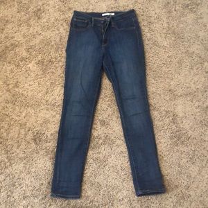 High rise Levi’s. Lightly worn